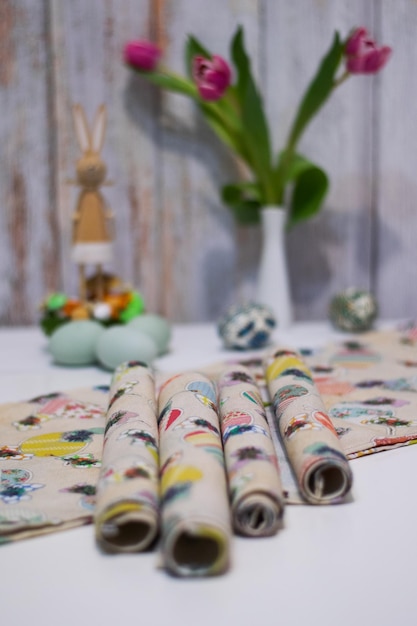 Wzory haftów na tkaninach